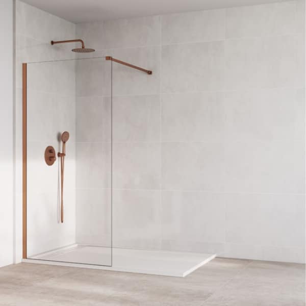 Plato de ducha minimalista con mampara en Forma Cerámicas